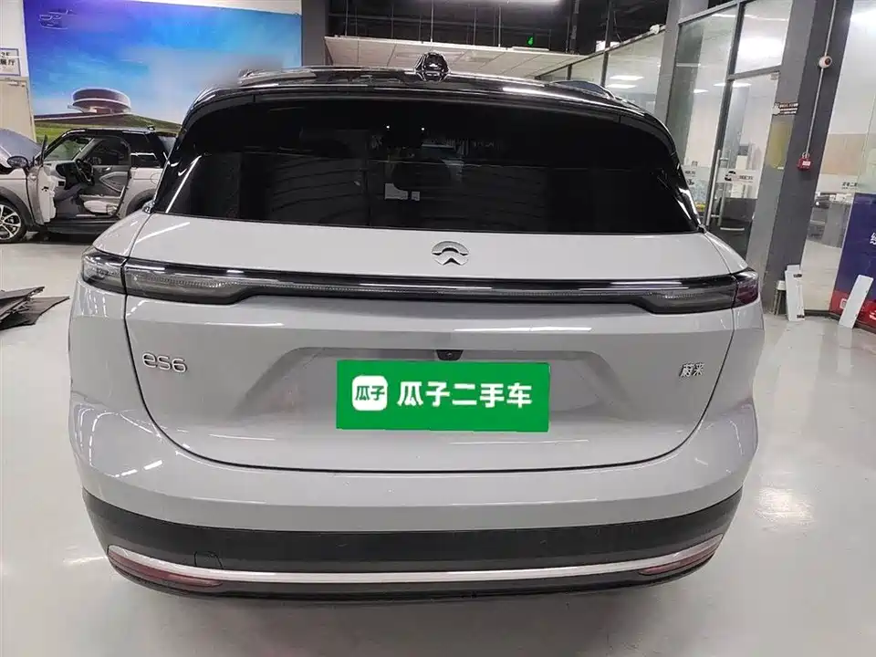 NIO ES6