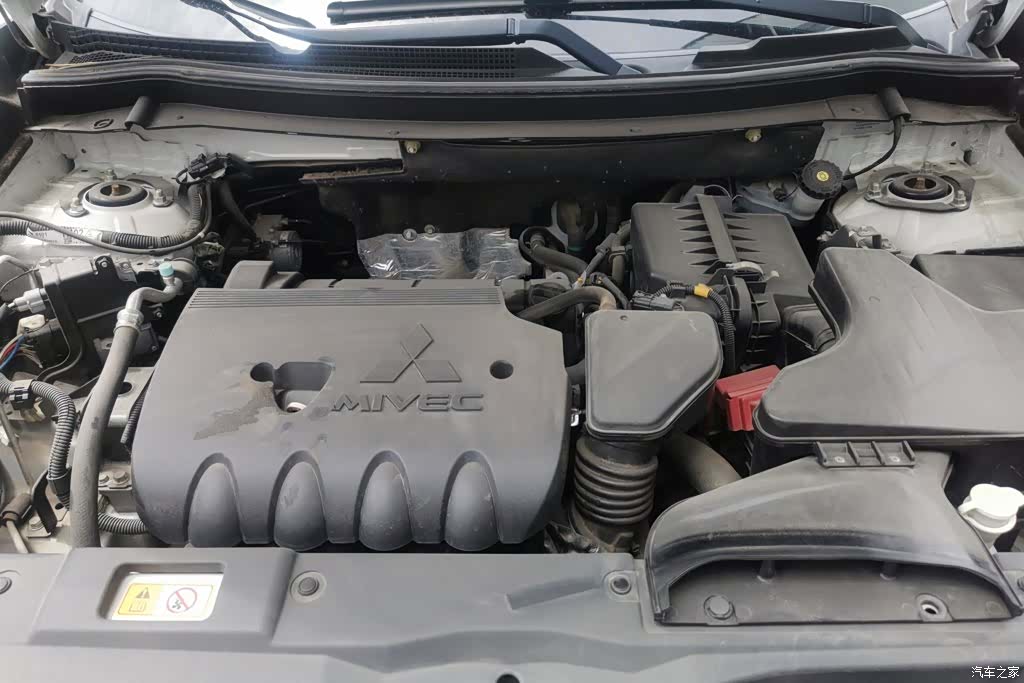 Mitsubishi Outlander, 2017 10