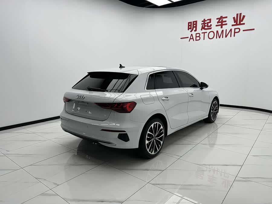 Audi A3 2023, фото 9