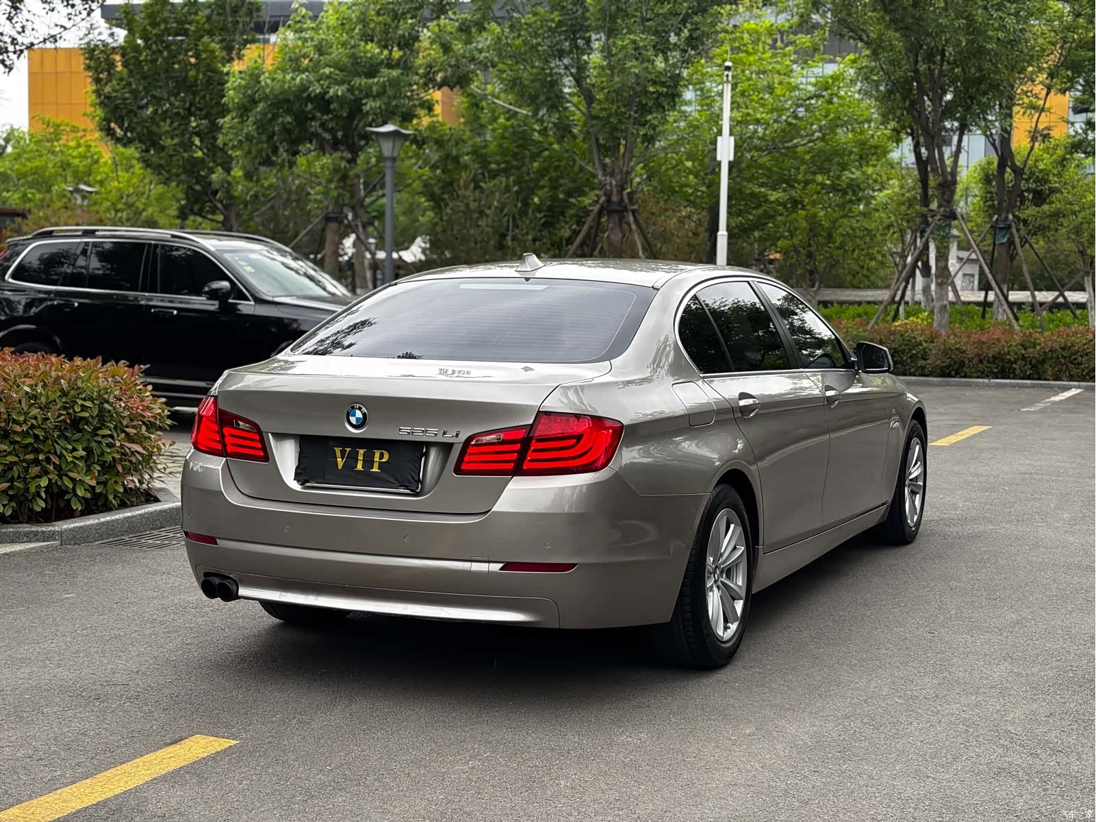 BMW 5 Series, 2013 9
