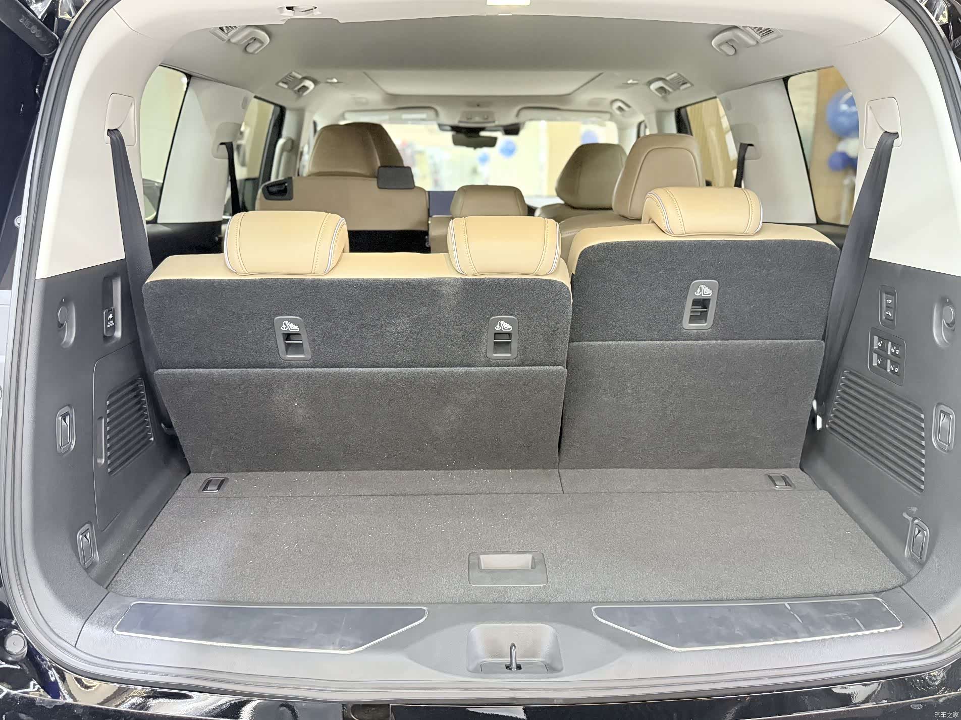 Infiniti QX80, 2025 15