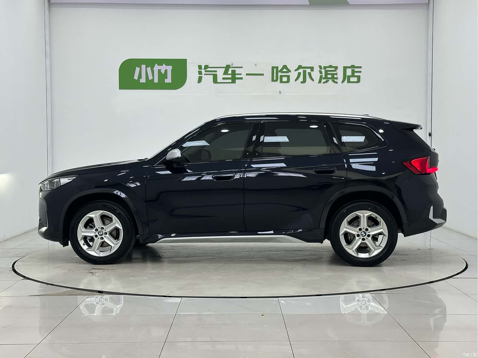BMW X1, 2023 все фото
