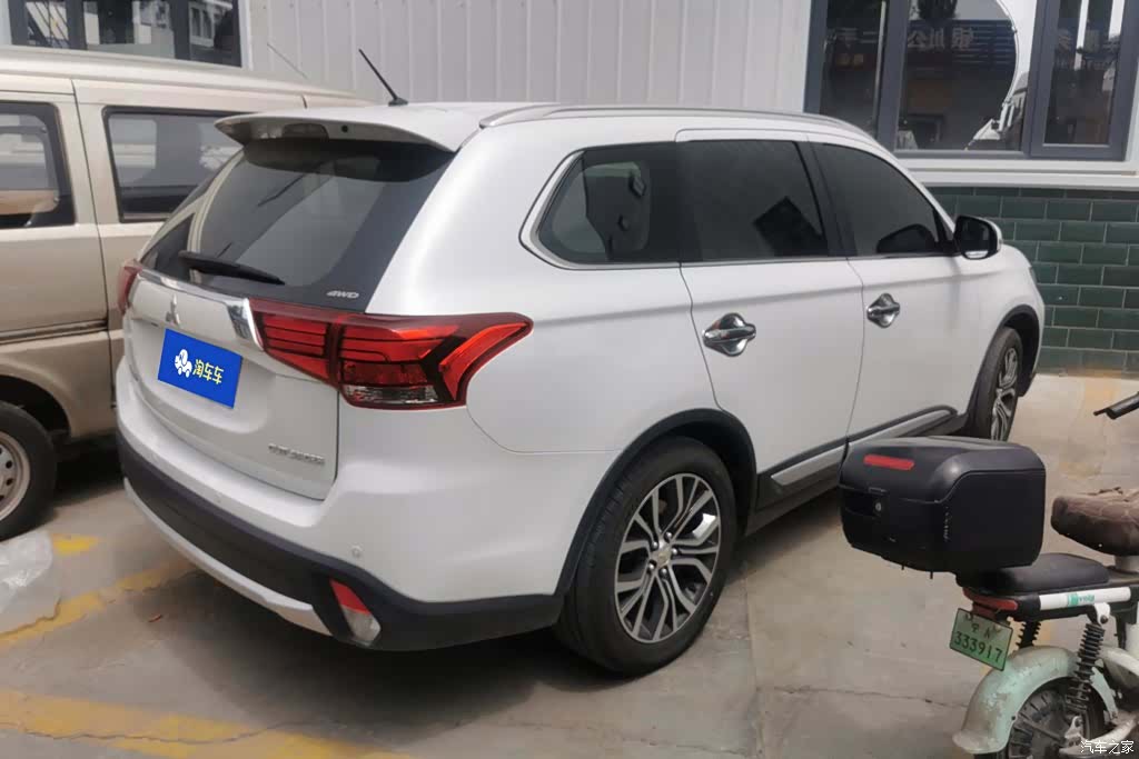 Mitsubishi Outlander, 2017 3