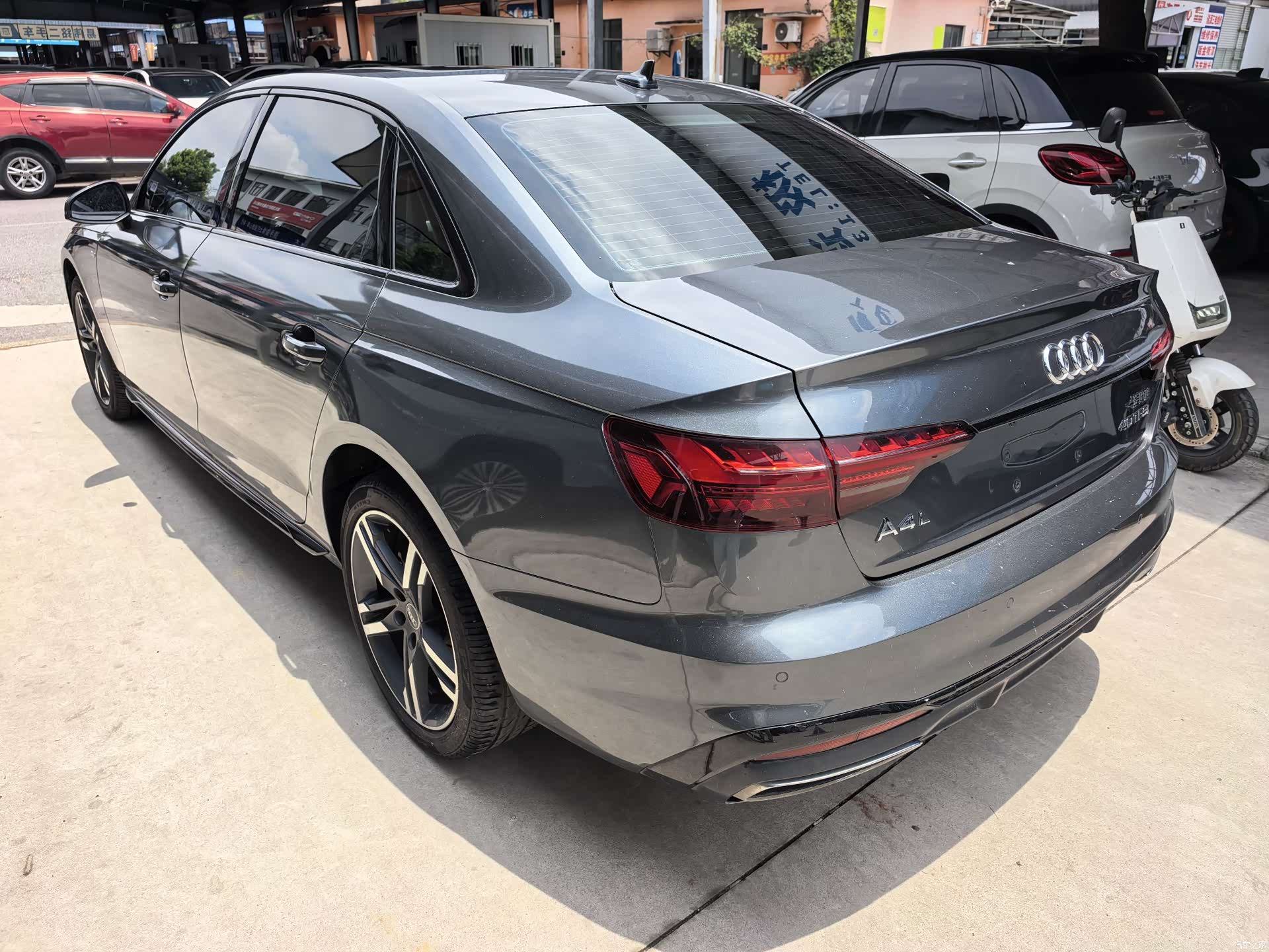 Audi A4L, 2022 13