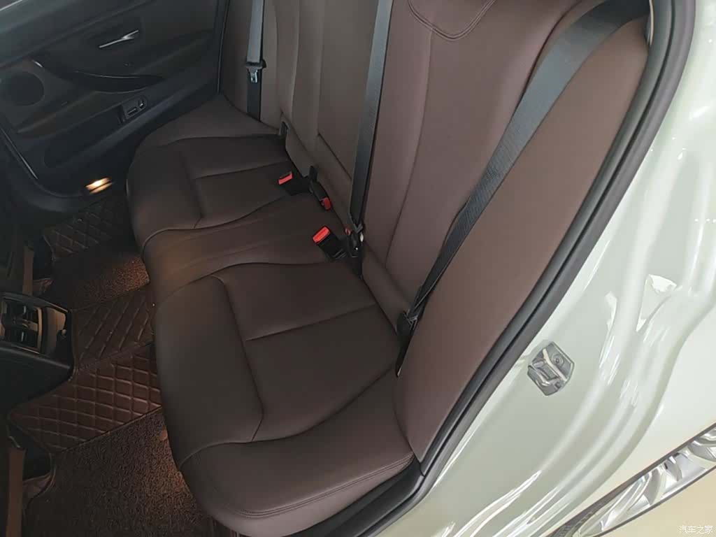 BMW 3 Series, 2019 13