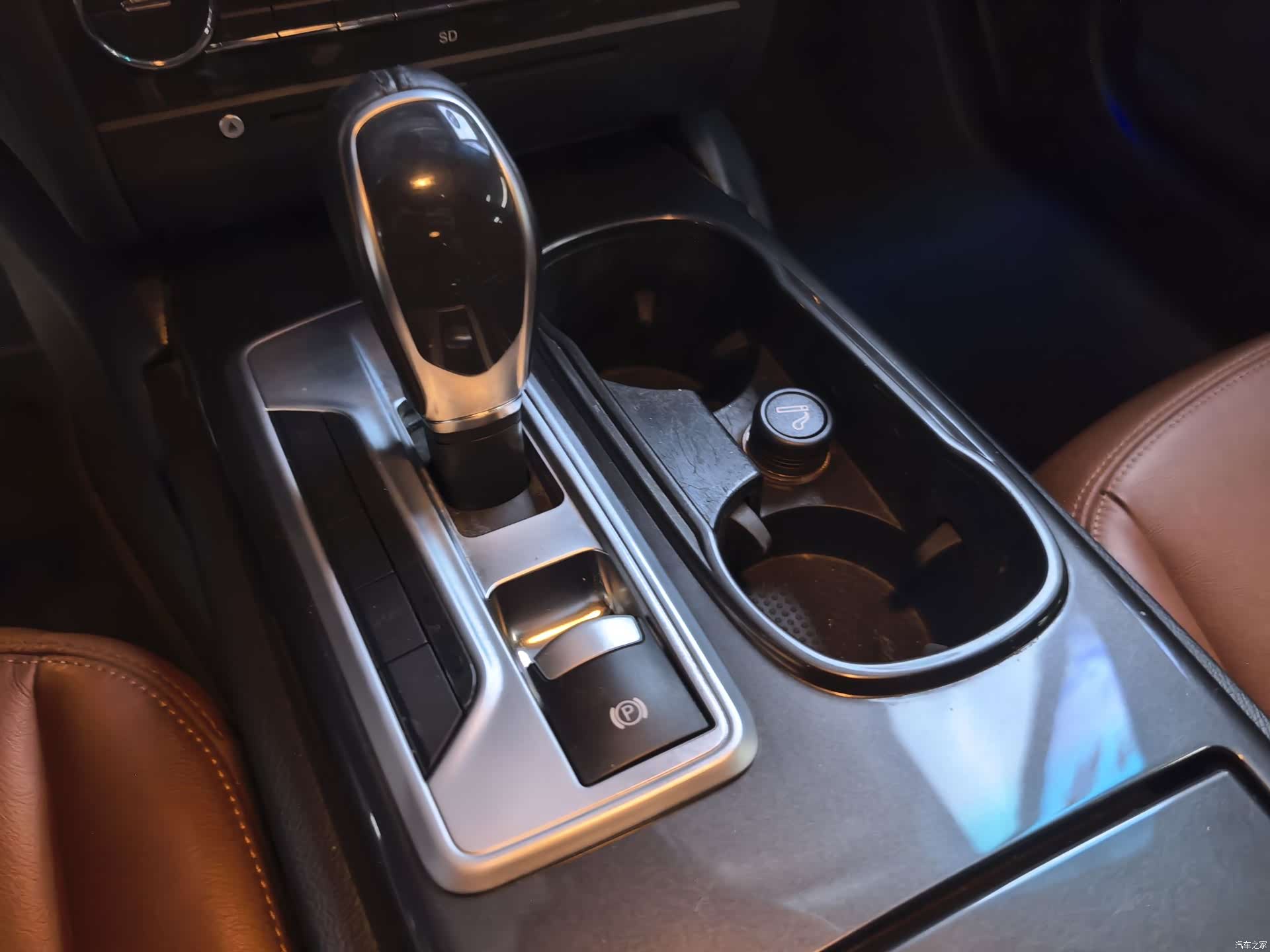 Maserati Ghibli, 2016 6