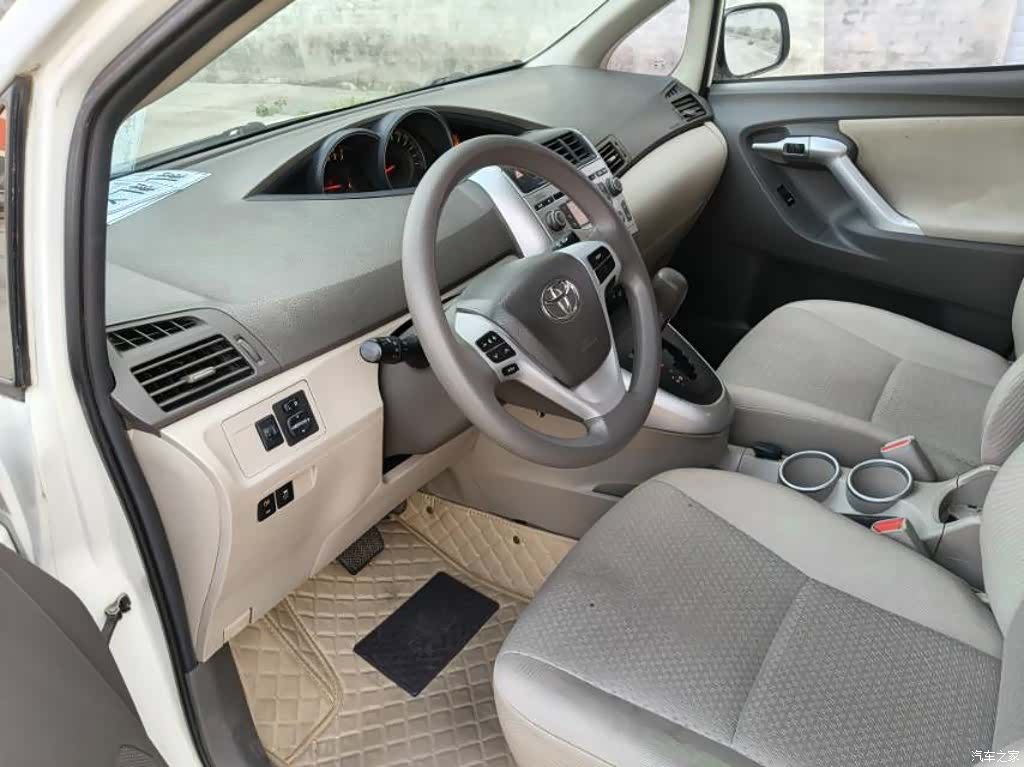 Toyota 180E, 2013 4