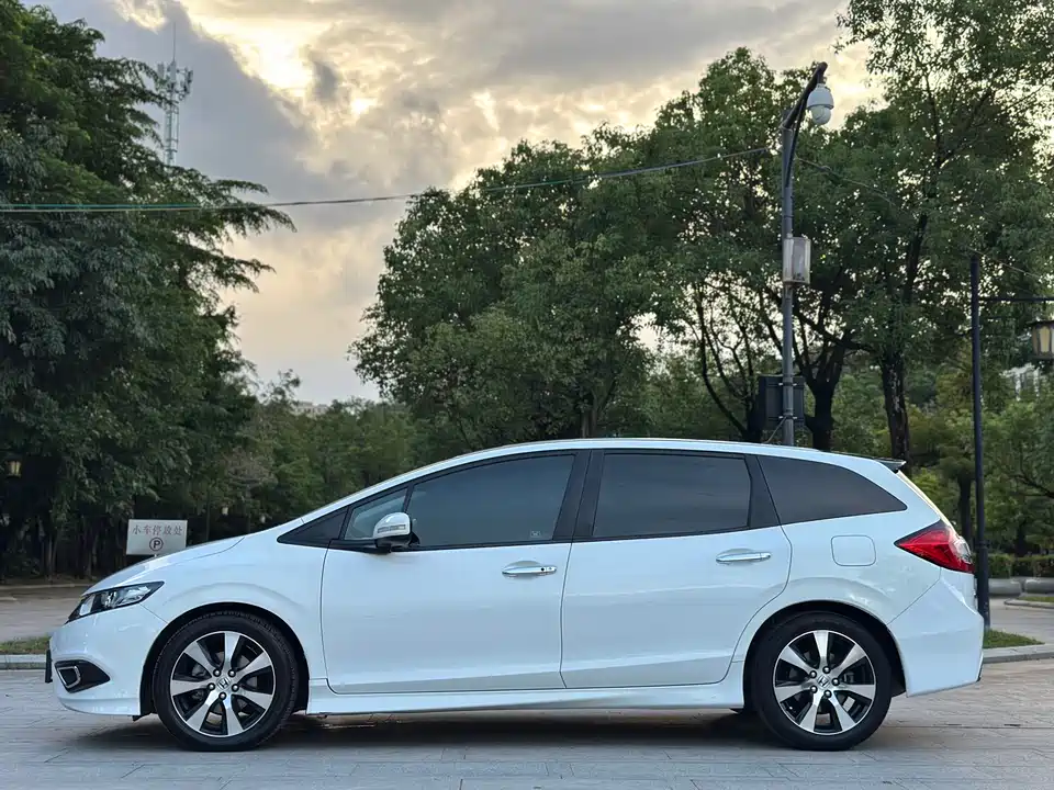 Honda Jade