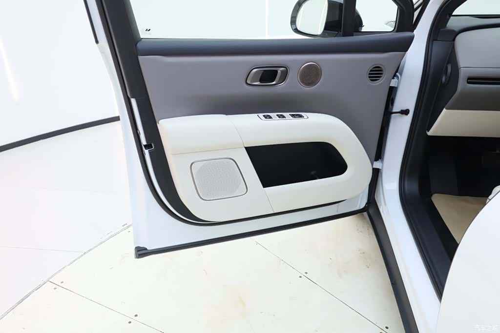 Li Auto i6, 2026 28