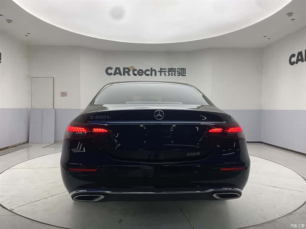 Mercedes-Benz E-Class, 2023 6