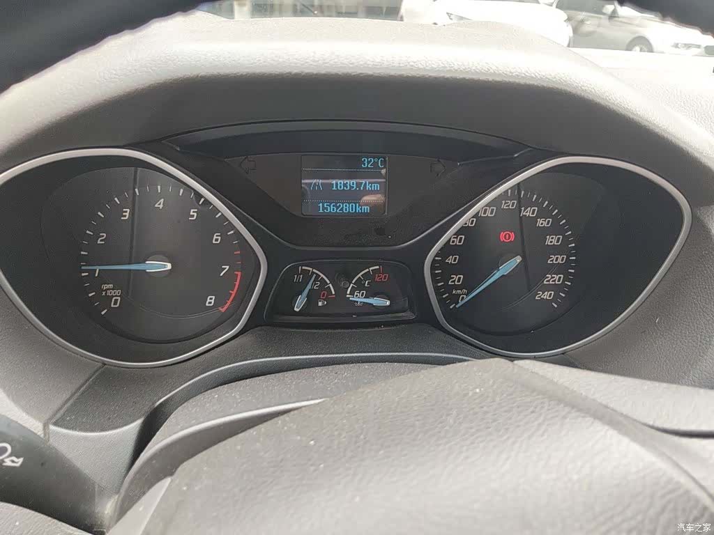 Ford Focus, 2015 12