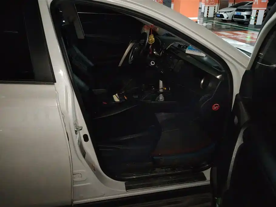 Toyota RAV4 Rongfang