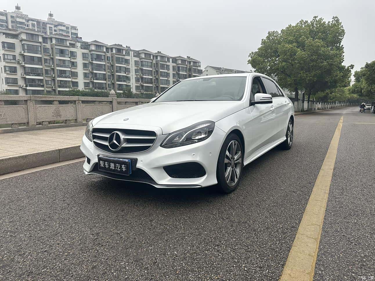 Mercedes-Benz E-Class, 2014 1