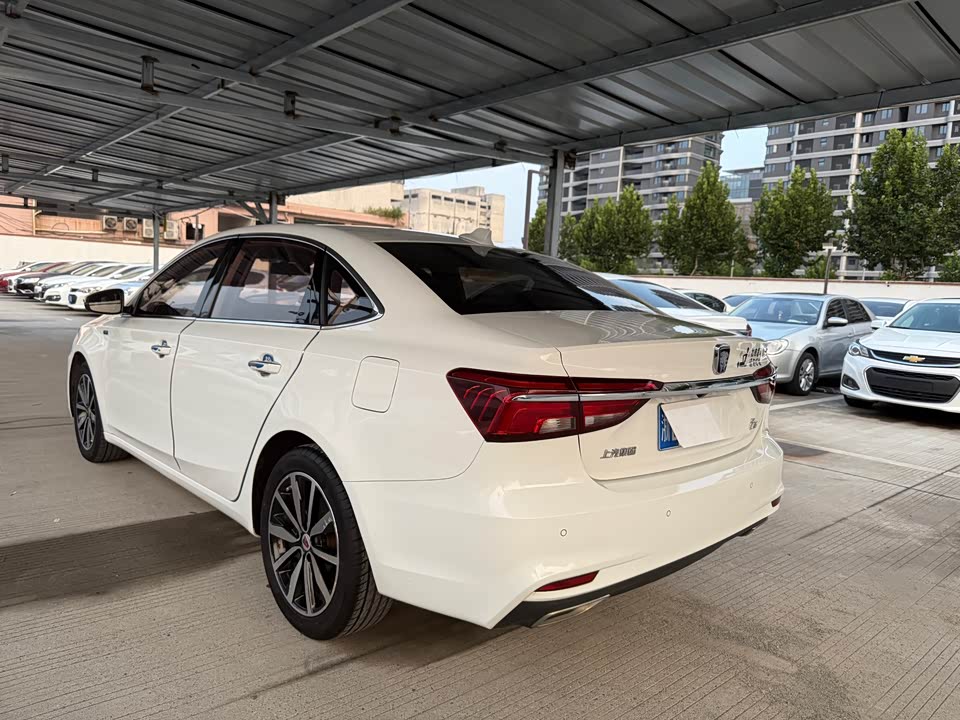 Roewe i6 Roewe i6