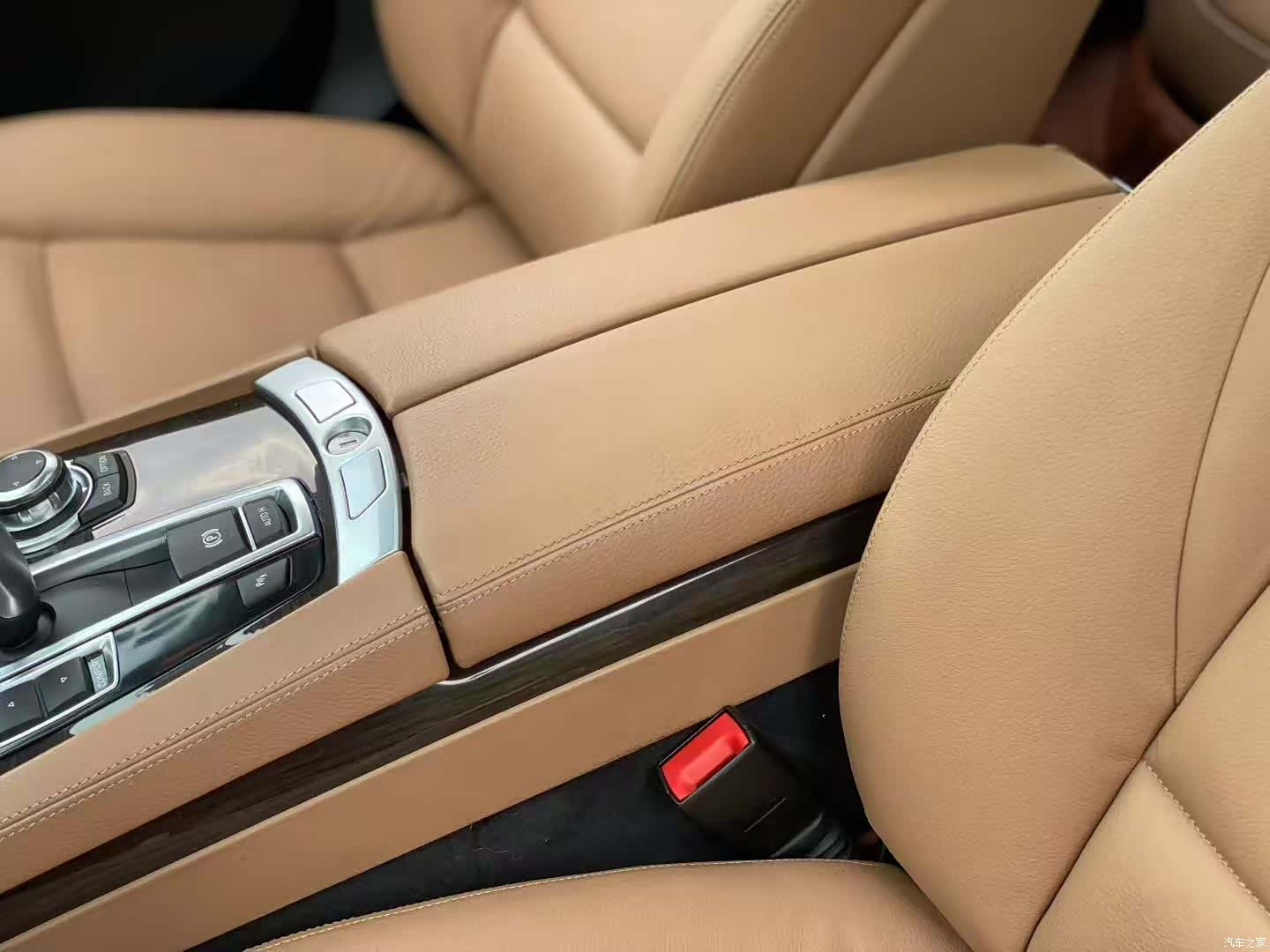 BMW 7 Series, 2012 18