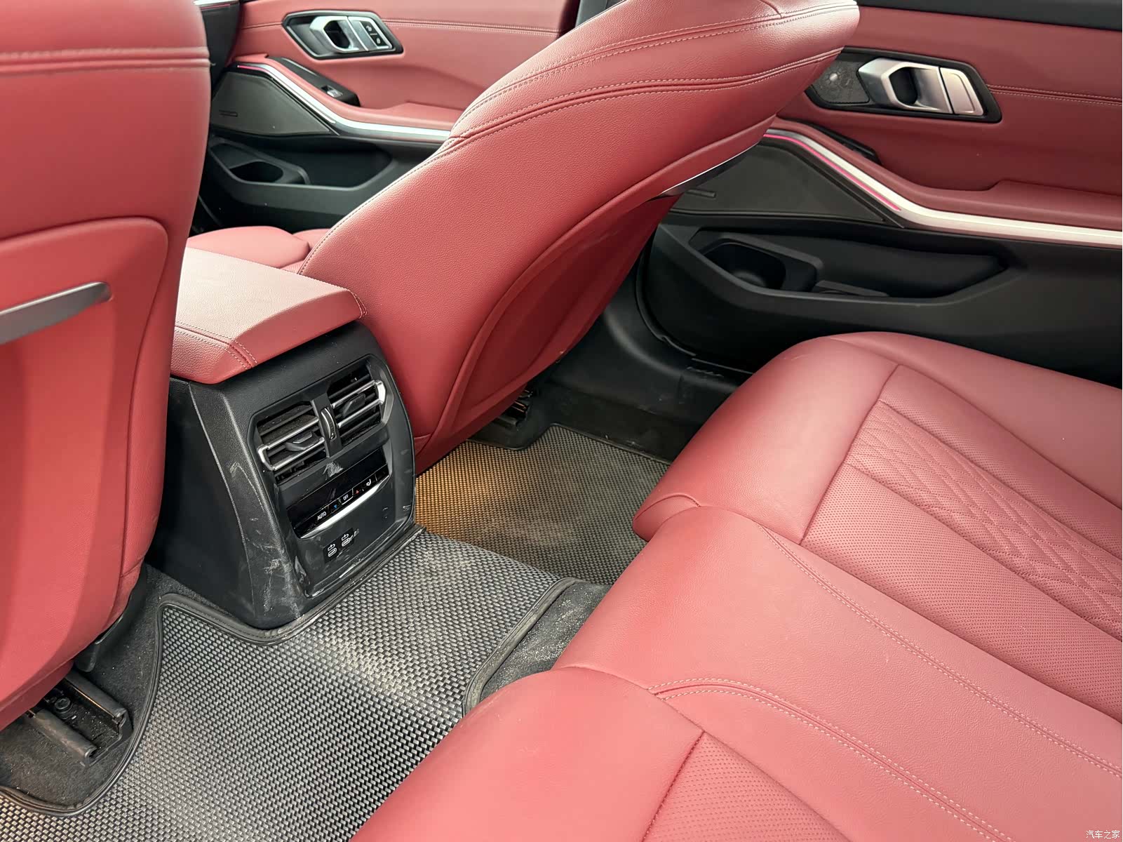 BMW 3 Series, 2024 13
