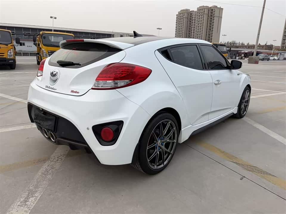 Hyundai Veloster
