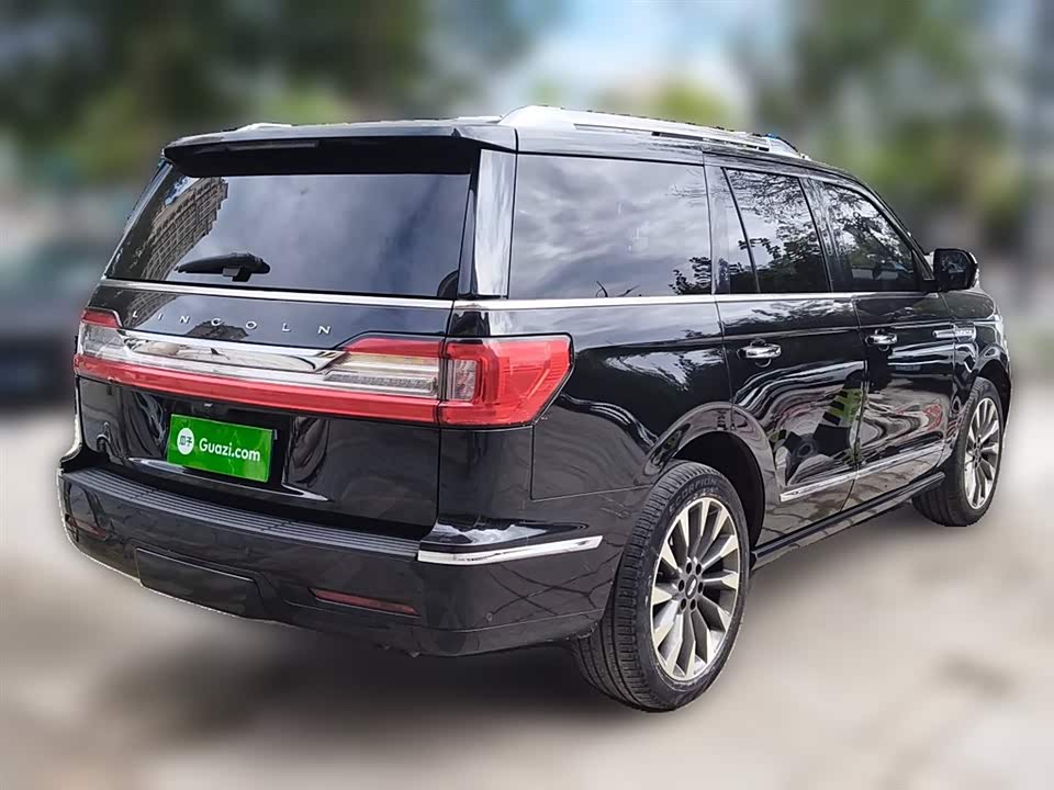 Lincoln Navigator