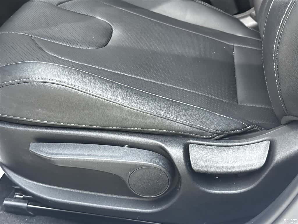 Hyundai Elantra, 2023 24