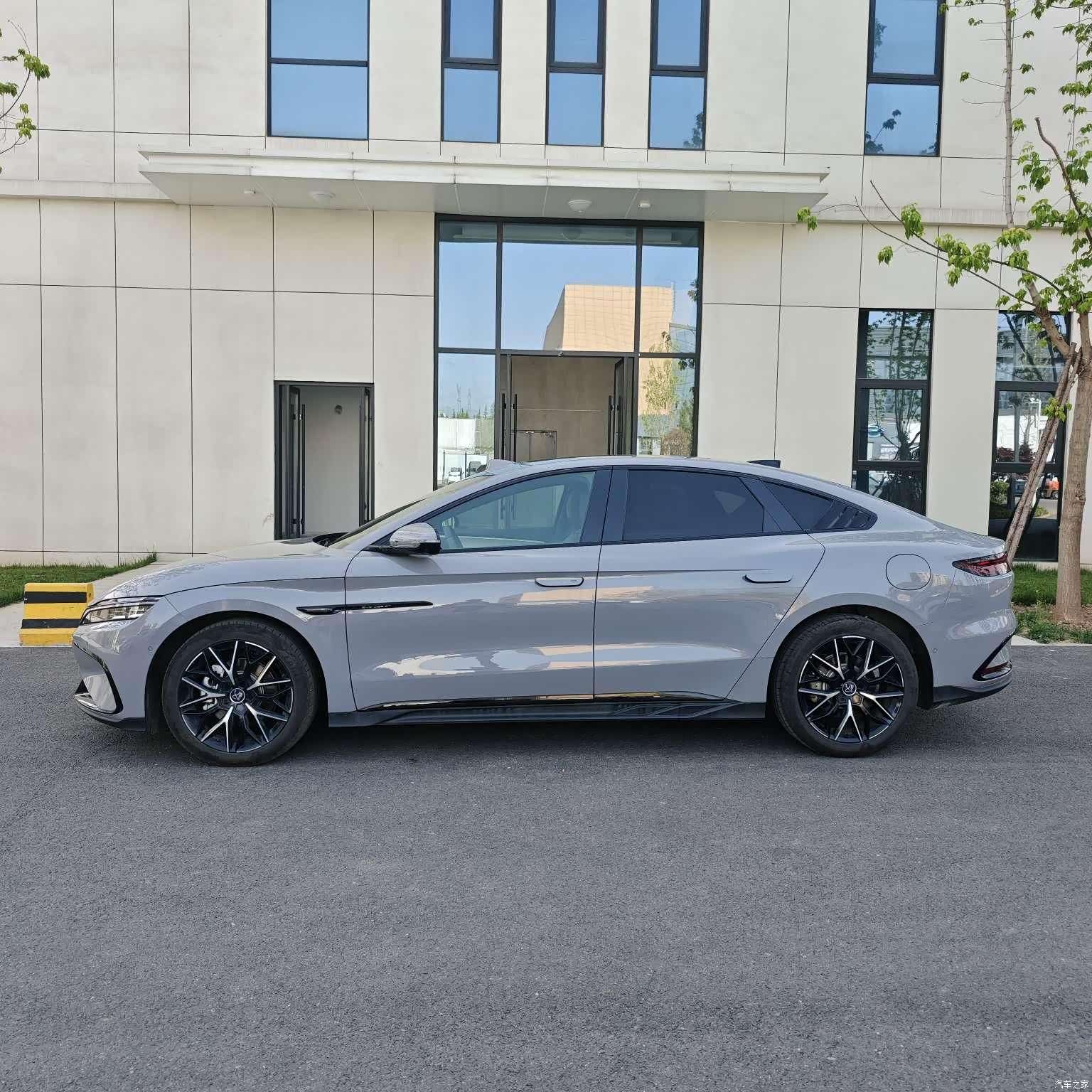 BYD Han, 2025 все фото