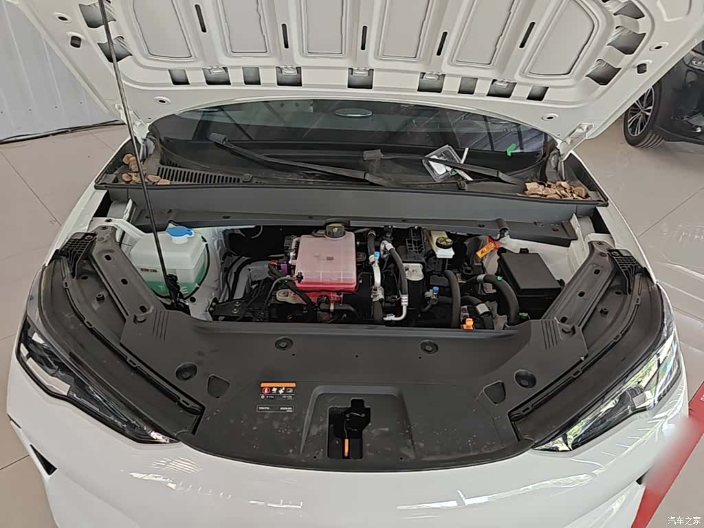 Geely Galaxy E5, 2026 20
