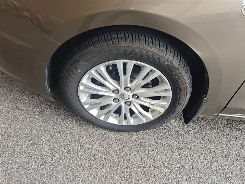 Buick Yinglang