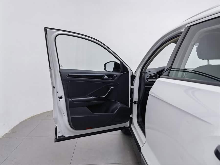 Volkswagen T-ROC 2019, фото 8