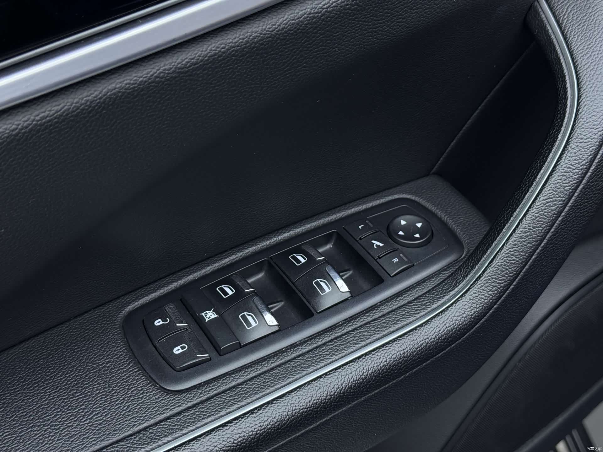 Maserati Levante, 2018 8