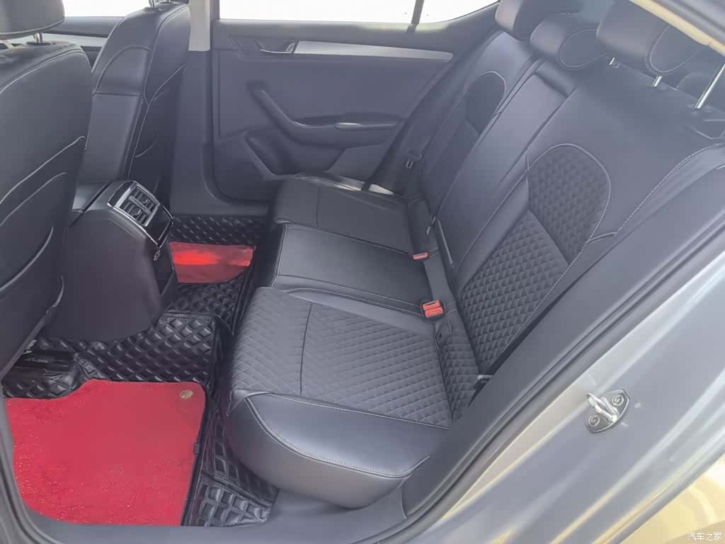 Skoda Superb, 2018 17