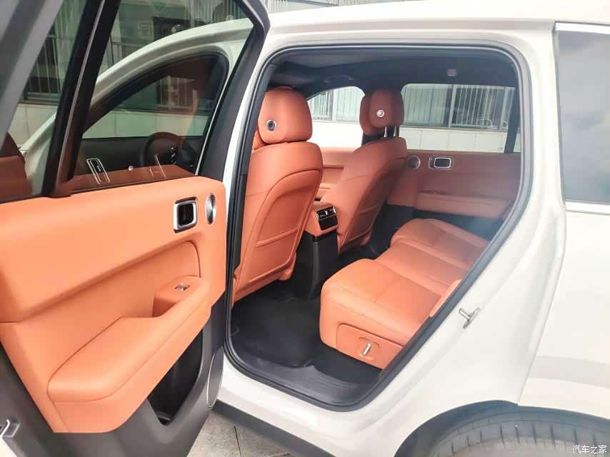 Li Auto L6, 2025 7
