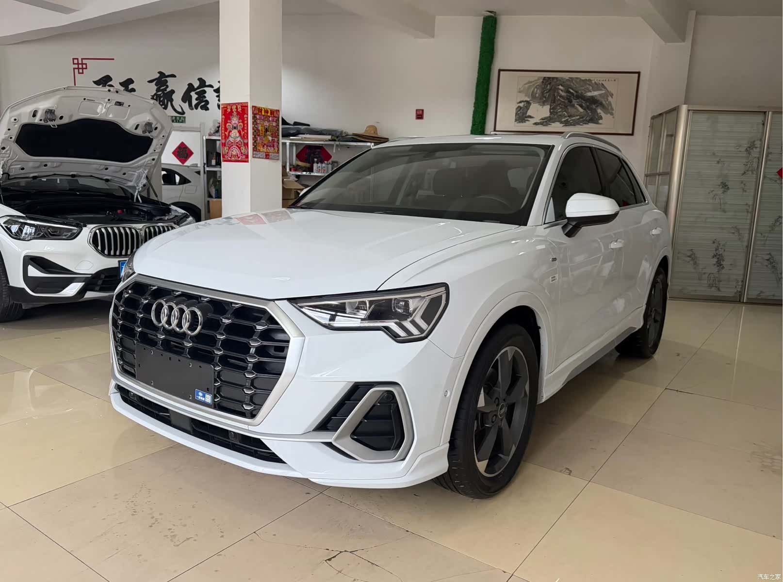 Audi Q3, 2023 1