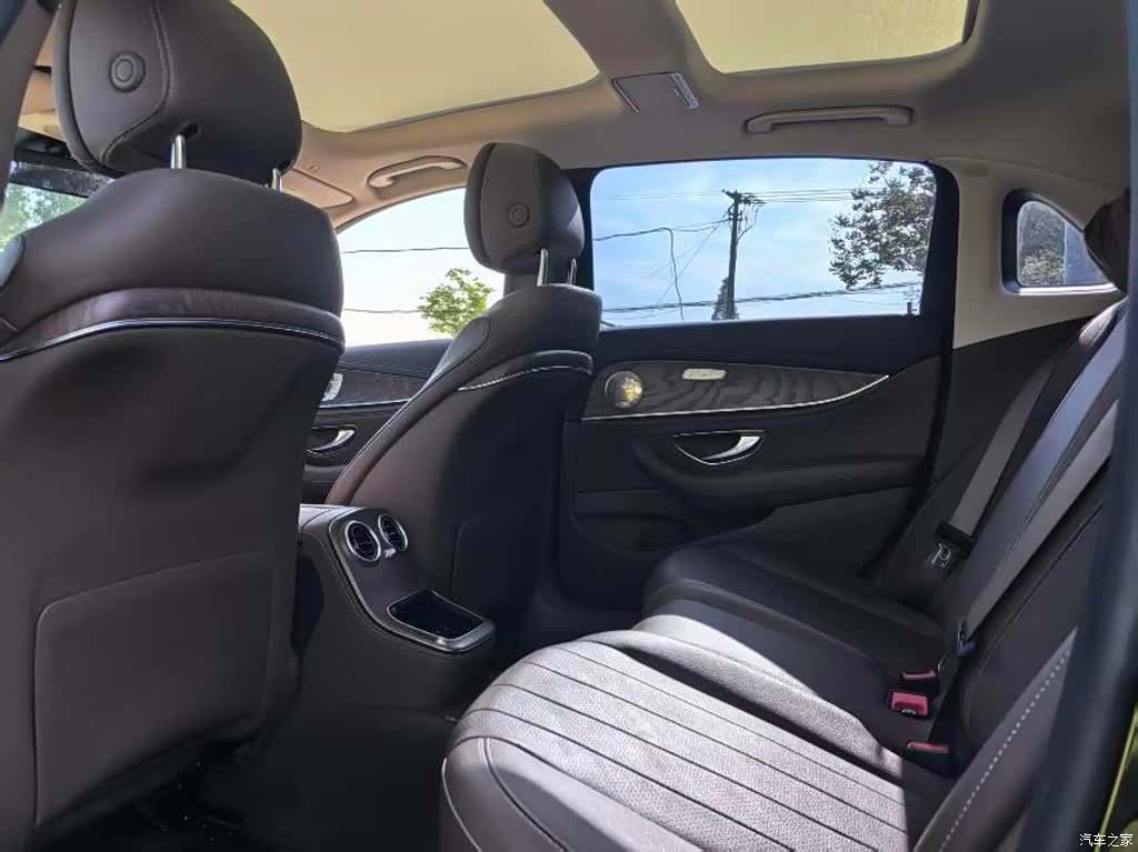 Mercedes-Benz E-Class, 2023 6