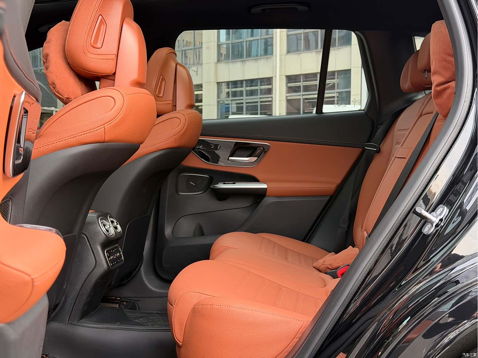 Mercedes-Benz GLC, 2024 8