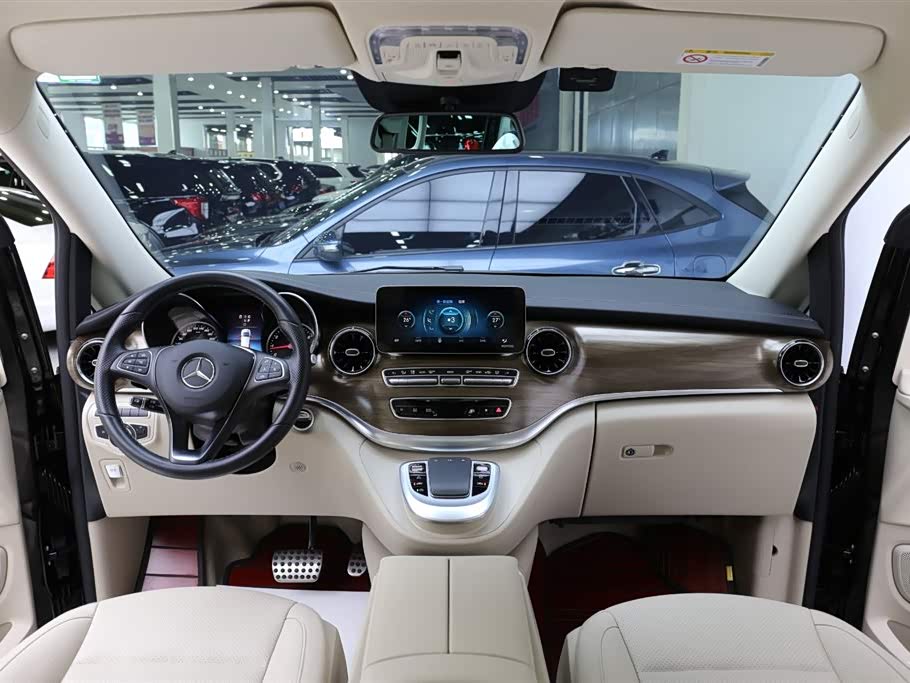 Mercedes-Benz V-class