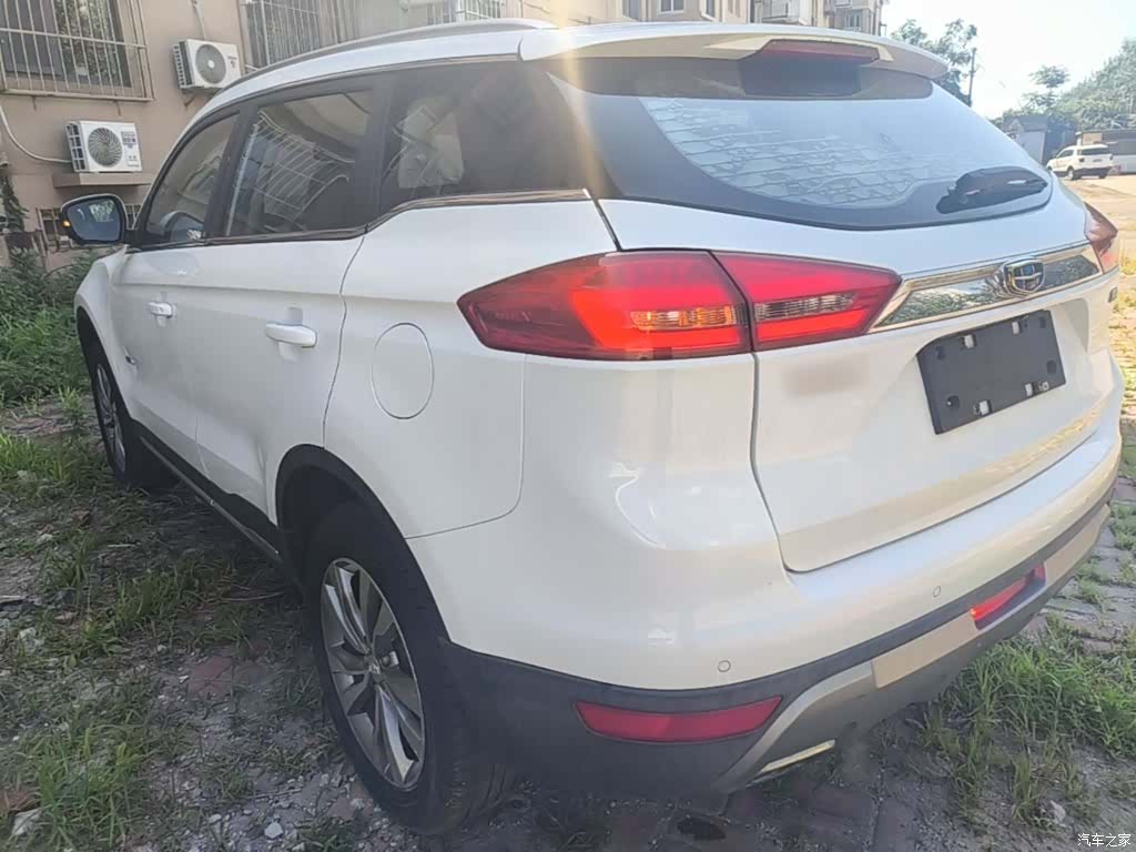 Geely Boyue, 2017 все фото