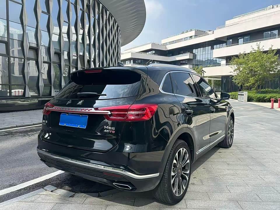 Hongqi HS5