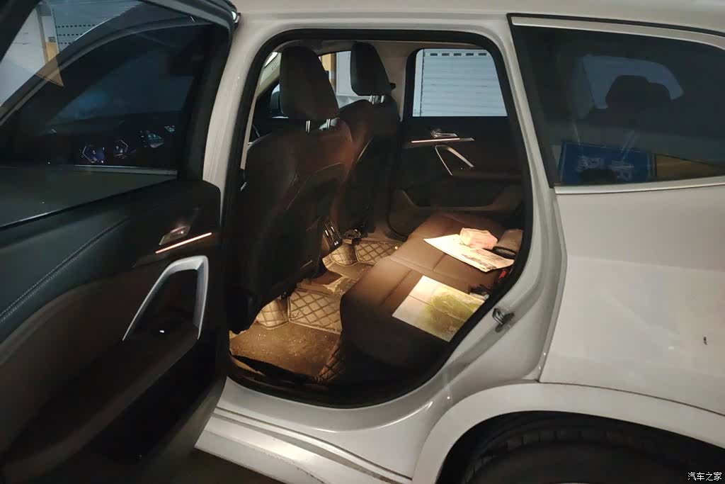 BMW X1, 2023 11