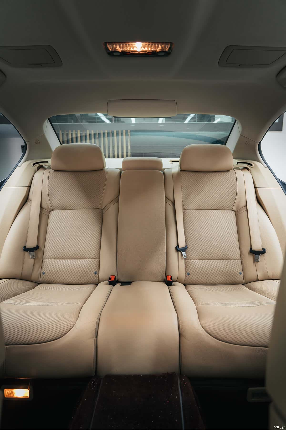 BMW 7 Series, 2011 22
