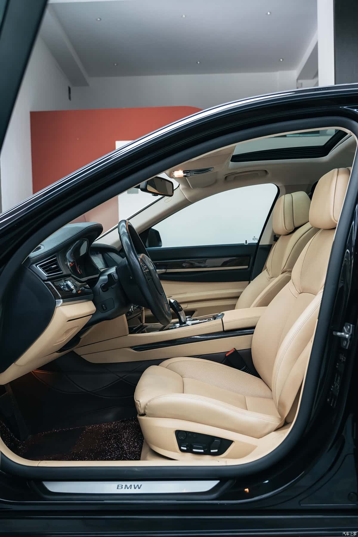 BMW 7 Series, 2011 9