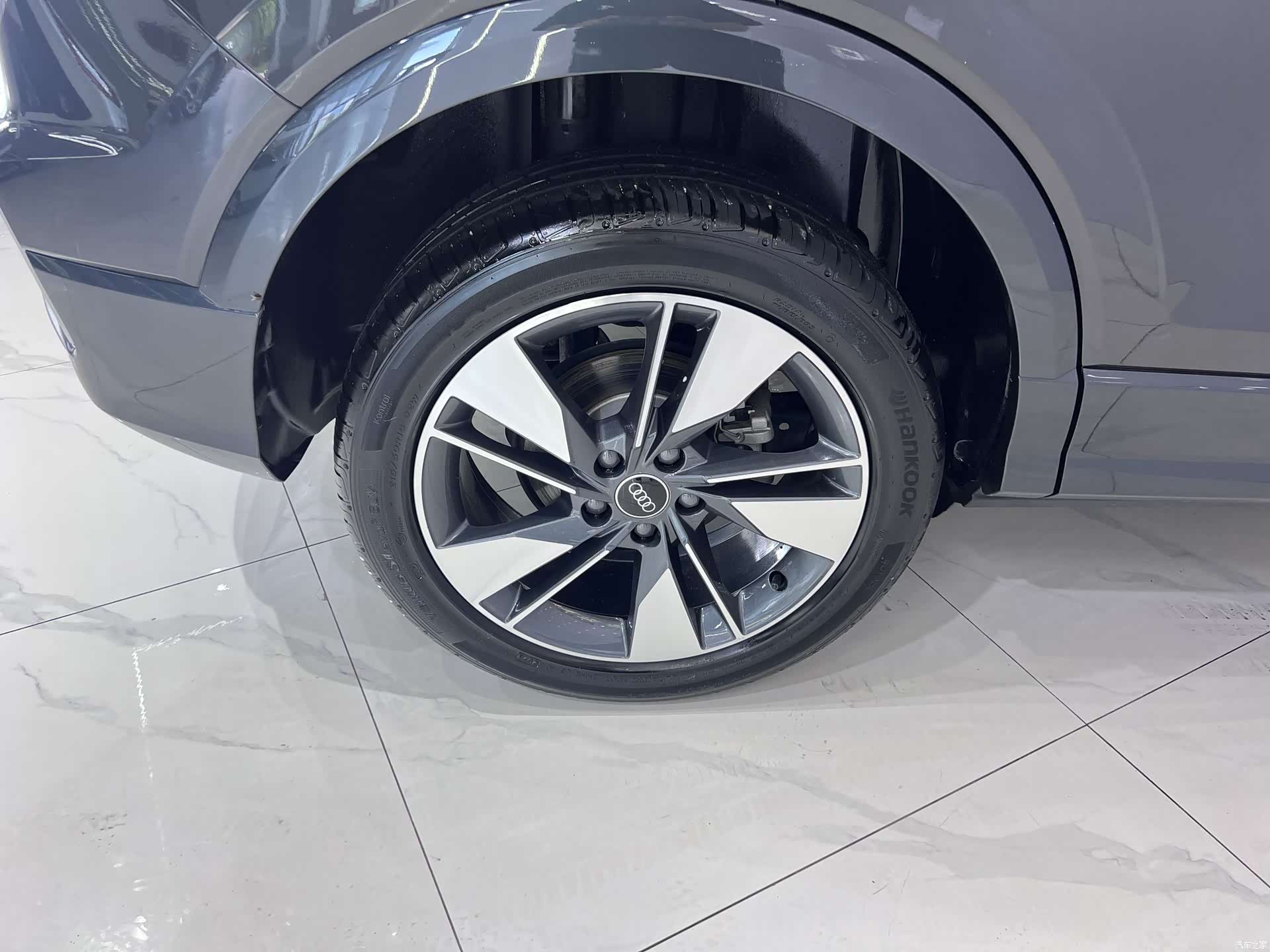 Audi Q2L, 2023 19
