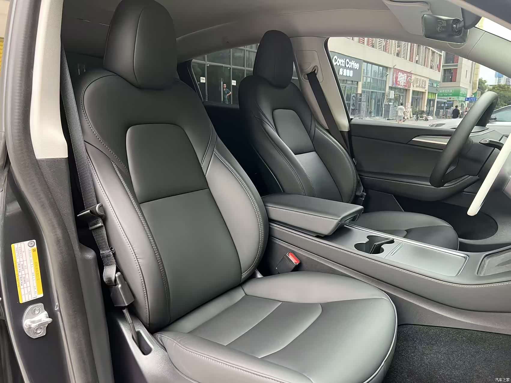 Tesla Model Y, 2024 10