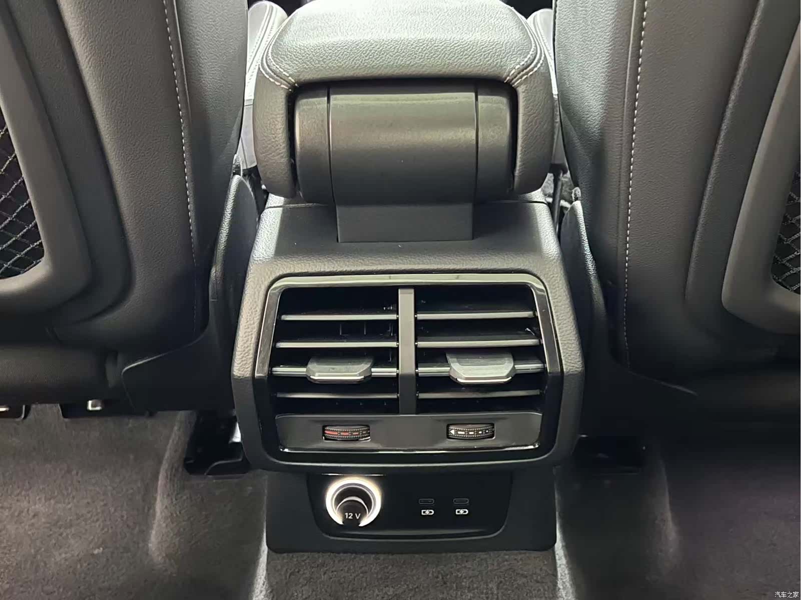 Audi Q3, 2022 8