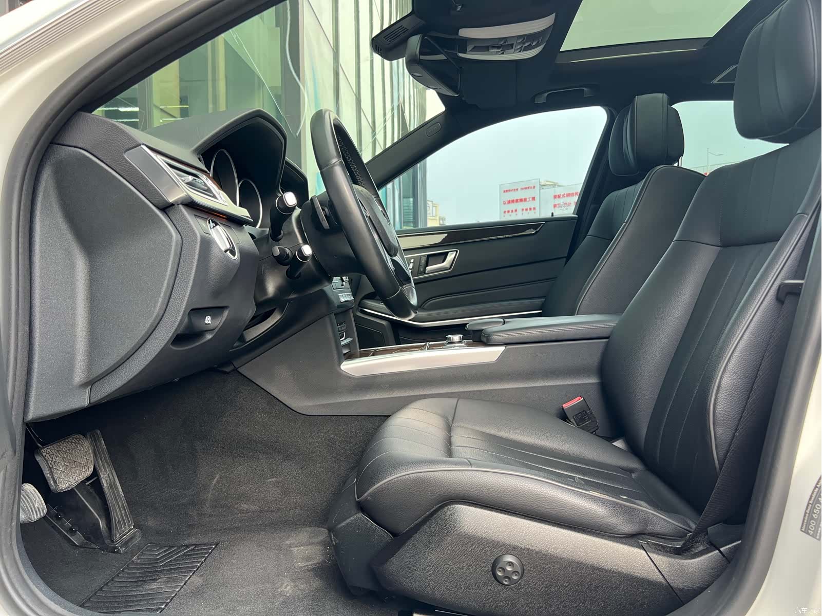 Mercedes-Benz E-Class, 2015 15