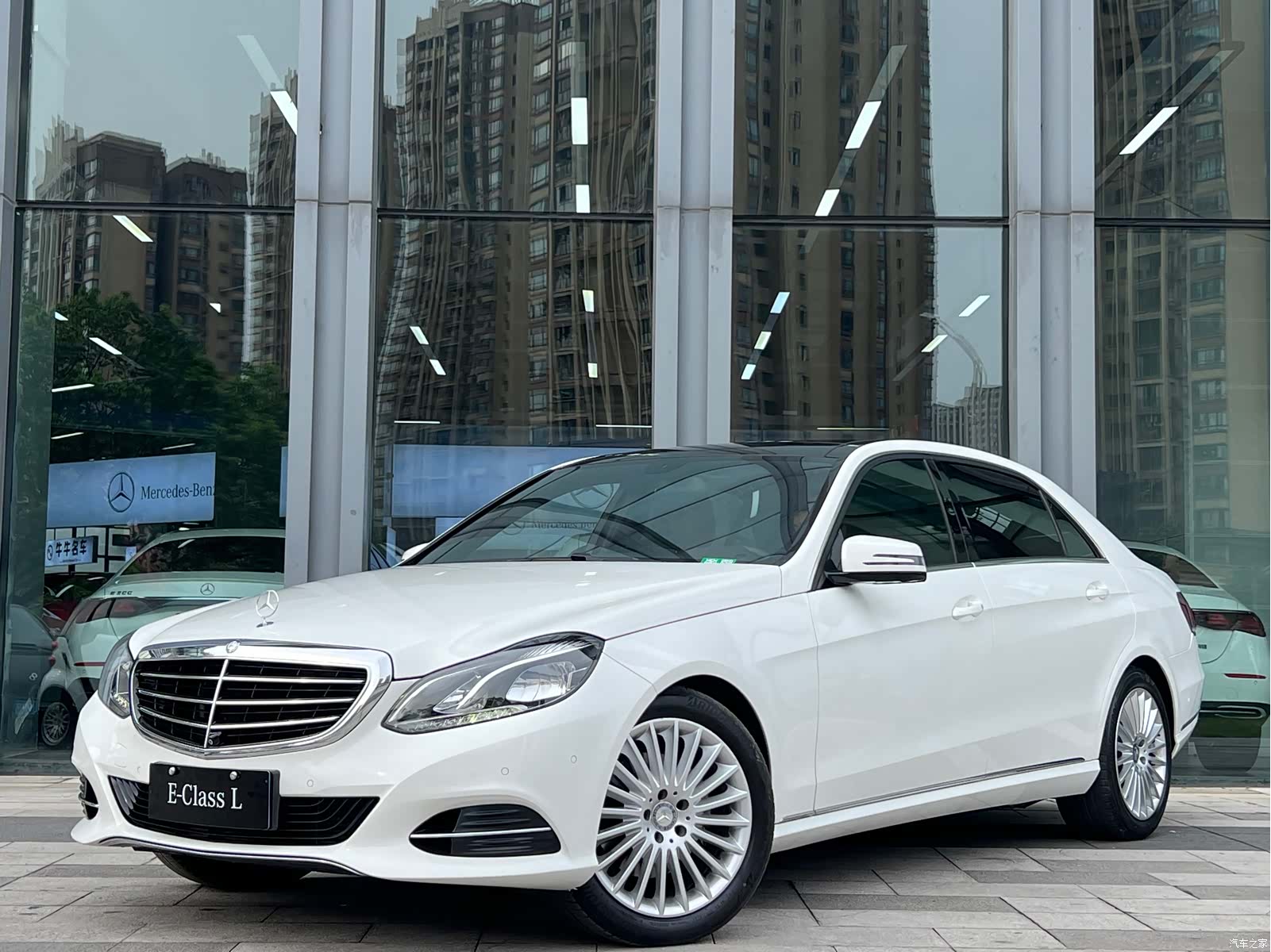 Mercedes-Benz E-Class, 2015 1