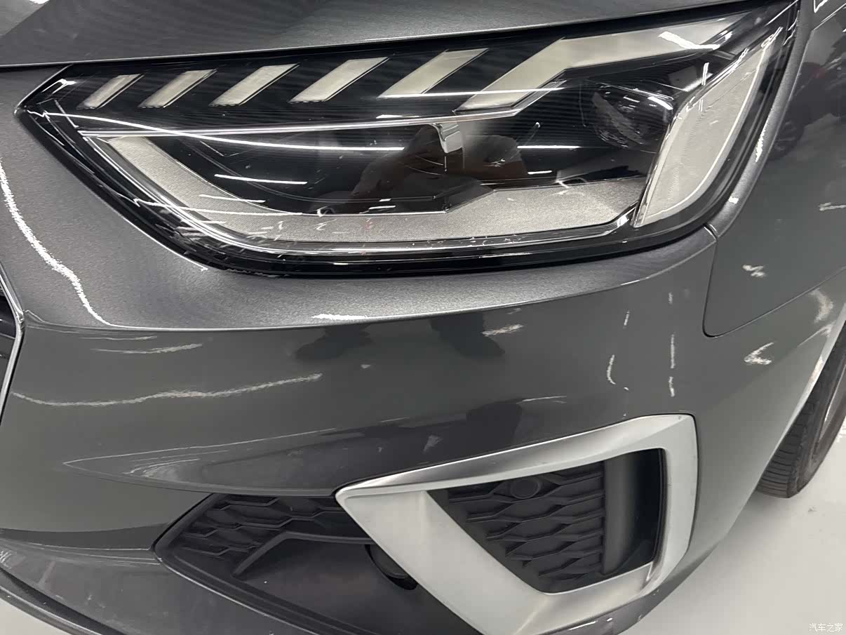 Audi A4L, 2020 все фото