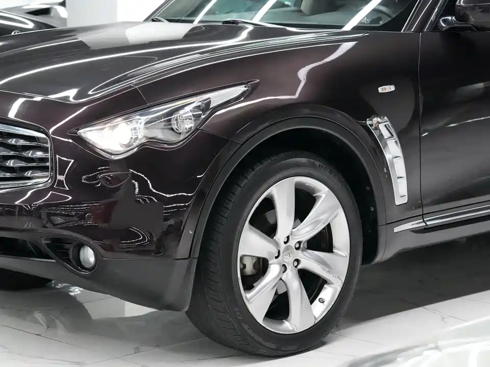 Infiniti FX