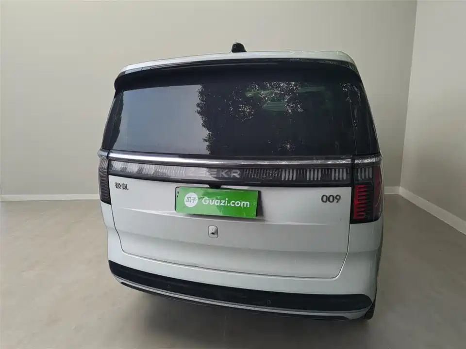 Zeekr 009