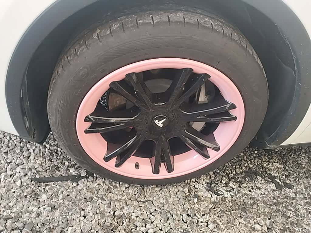 Tesla Model Y, 2024 23