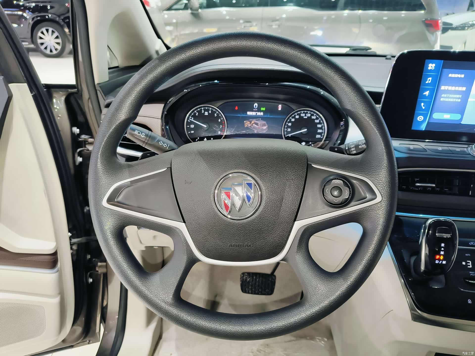 Buick GL8, 2022 12