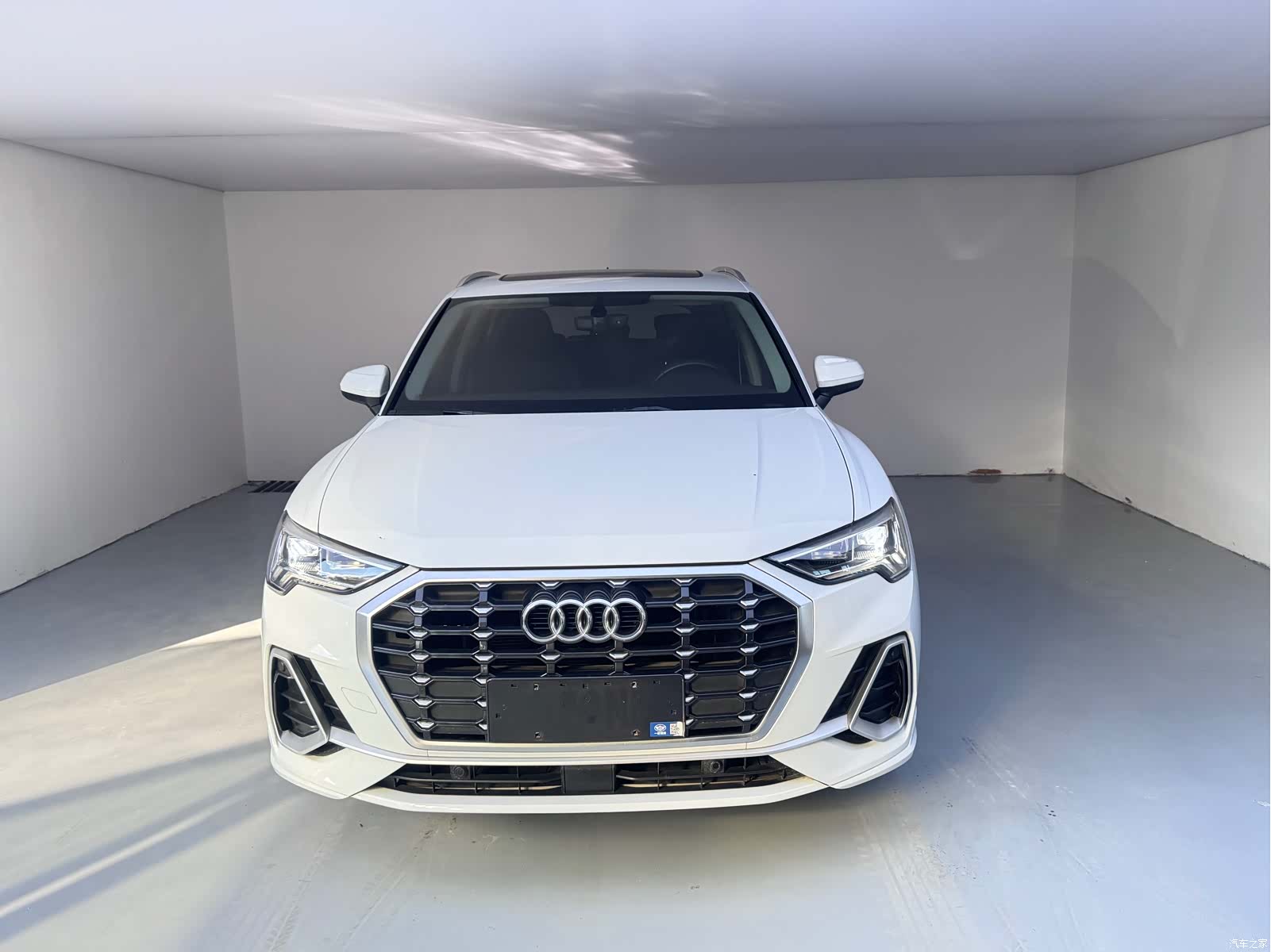 Audi Q3, 2022 2
